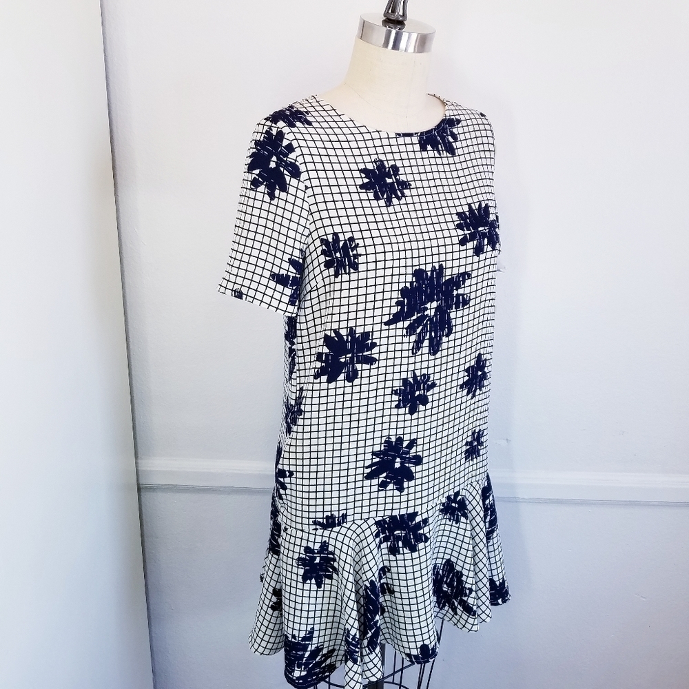 Essentiel‎ Antwerp| Floral Ruffle dress 36